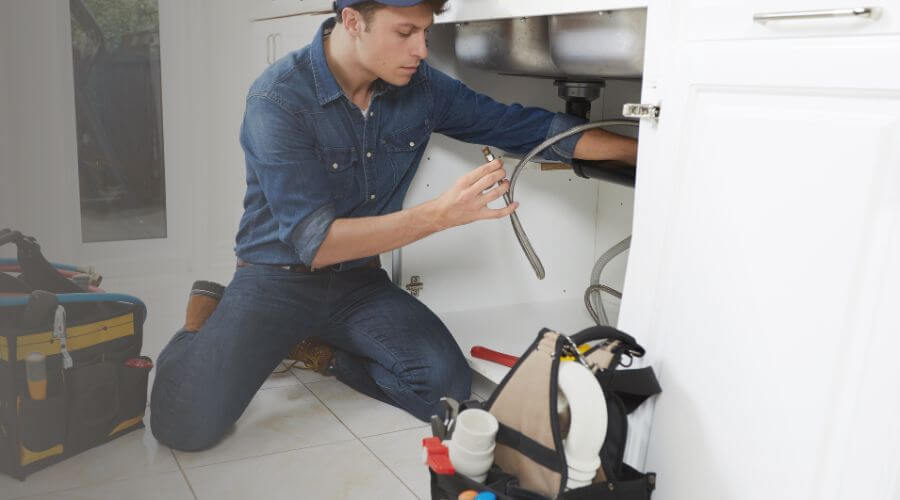 Professional sink repair in La Loma, NM